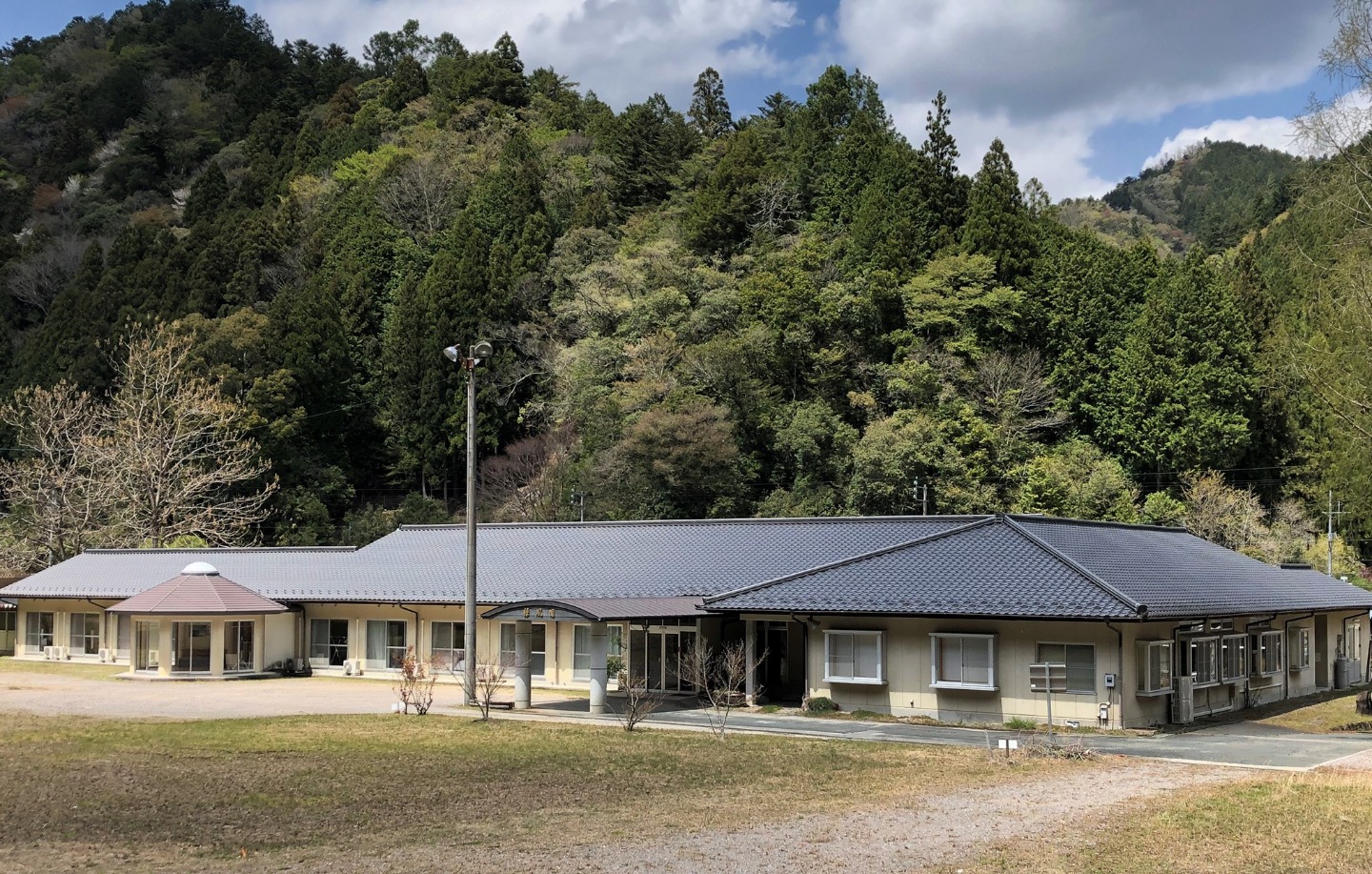 生活支援ハウス緑風園とは